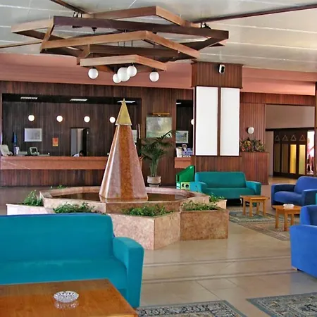 Luar פורטימאו