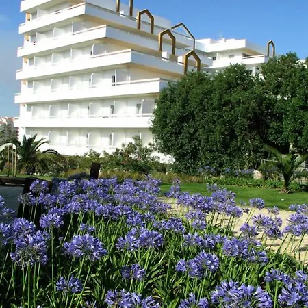 Luar Hotel 3*