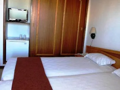 Luar Otel