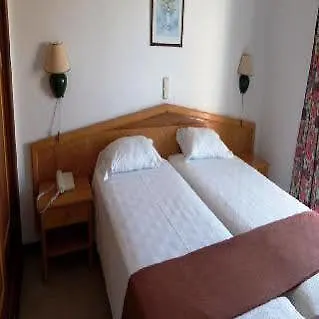 Luar Otel 3*