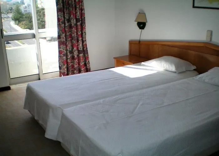 ホテル Luar ポルティマン